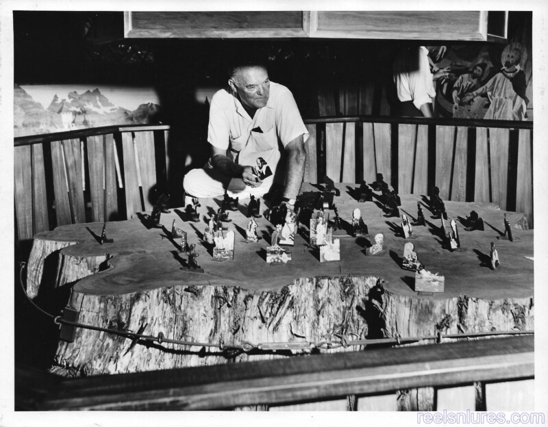 Earl Gresh Wood Parade Press Photo